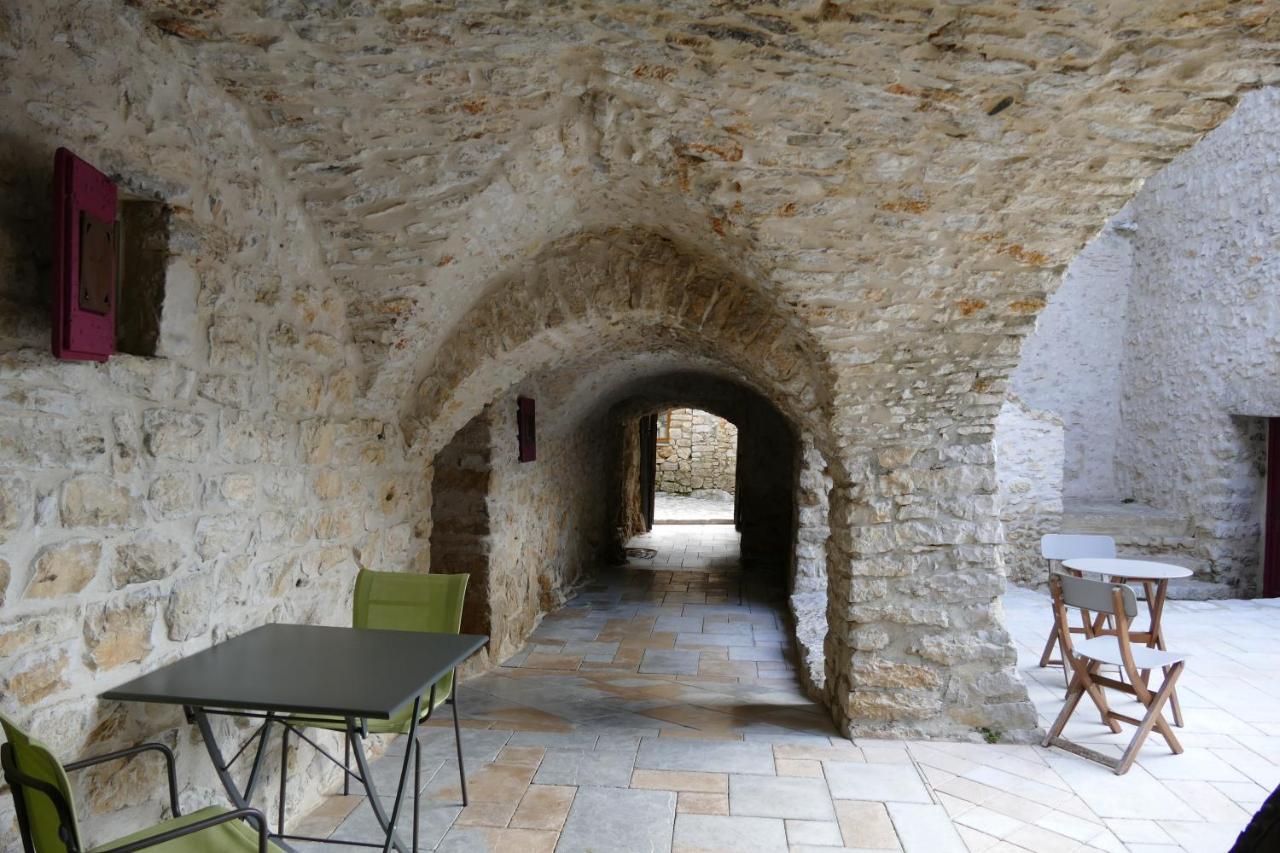 Mas De Coulet Acomodação com café da manhã Brissac Exterior foto